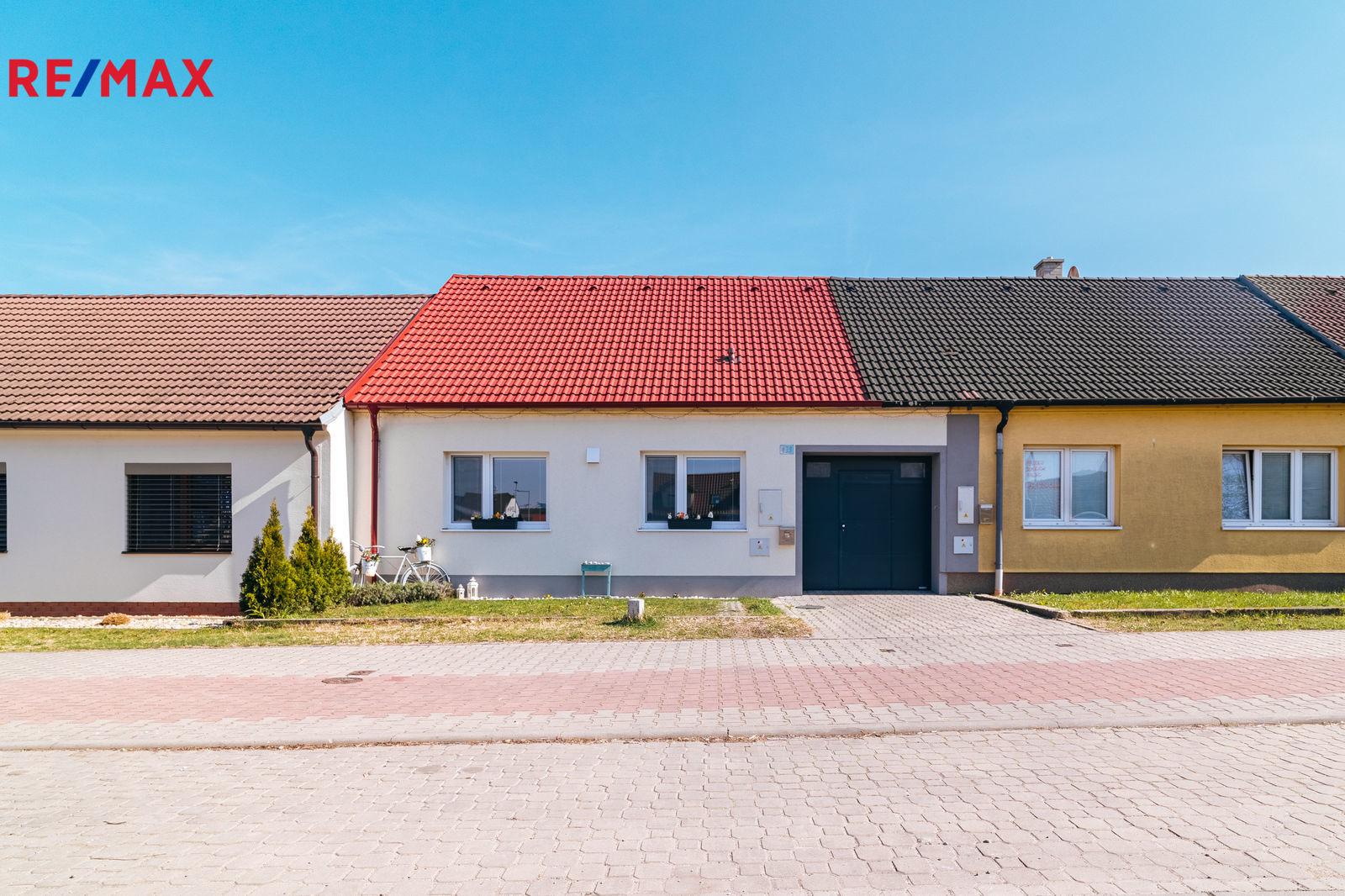 Prodej rodinného domu, 220 m2, Lužice