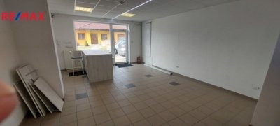 Pronájem obchodního prostoru, 40 m2, Vracov