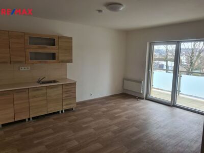 Pronájem bytu 2+kk, 42 m2, Pelhřimov