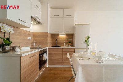 Pronájem bytu 1+kk, 34 m2, Brno