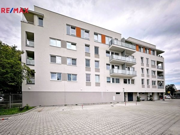 Prodej bytu 3+kk, 59,68 m2, České Budějovice