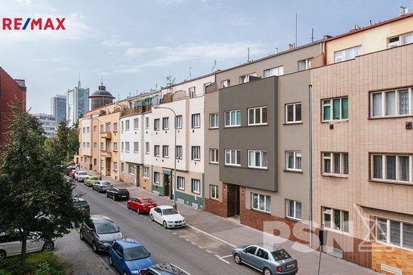 Prodej bytu 2+kk, 45 m2, Praha