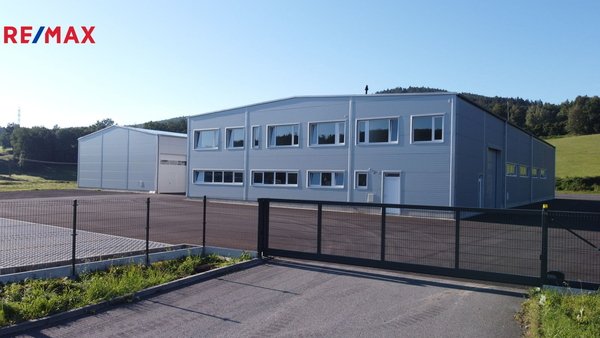 Pronájem výrobního prostoru, 1400 m2, Husinec