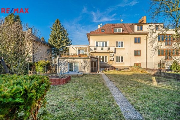 Prodej rodinného domu, 473 m2, Praha